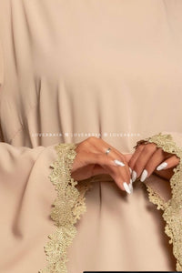 Closed abaya beige